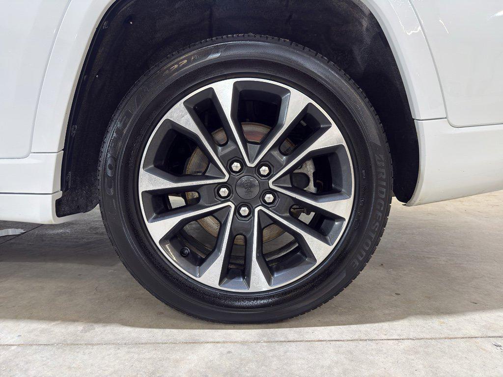 used 2023 Jeep Grand Cherokee L car, priced at $36,500