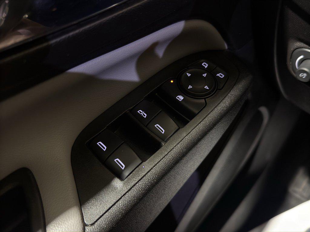 used 2022 Chevrolet Equinox car, priced at $22,000