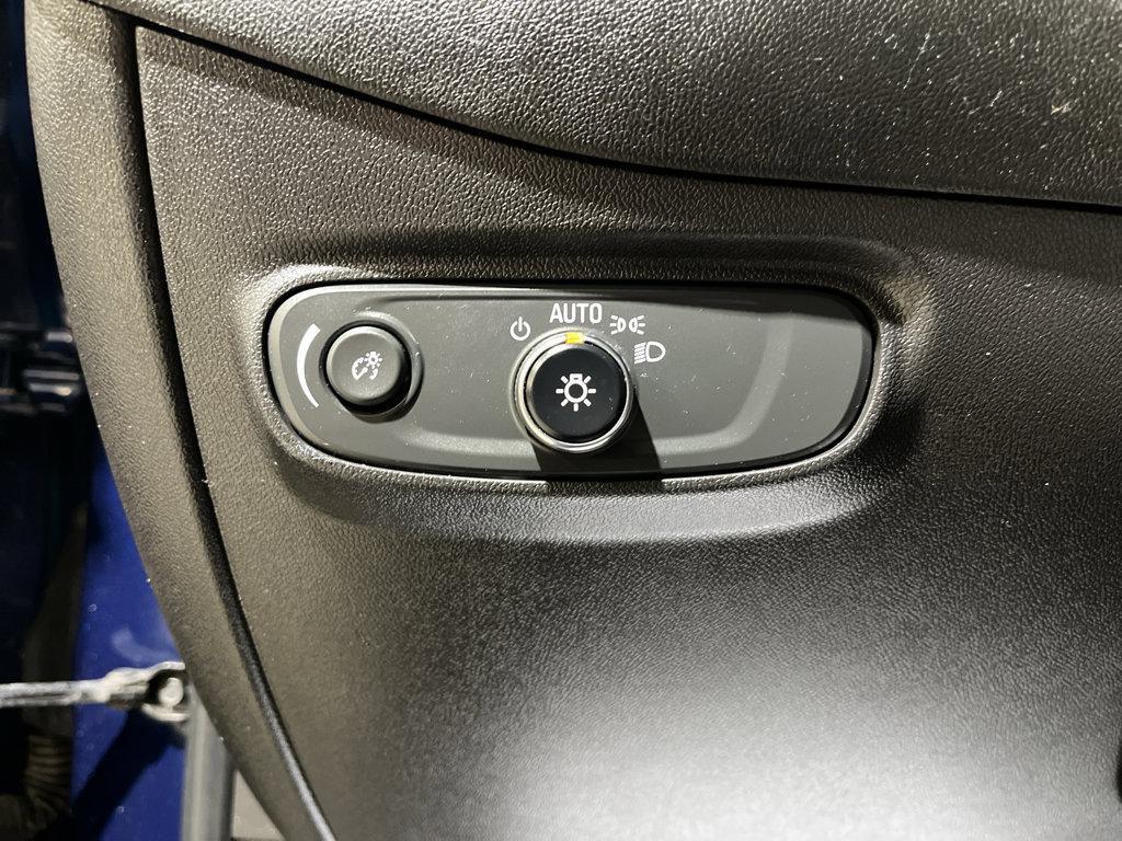 used 2022 Chevrolet Equinox car, priced at $18,000