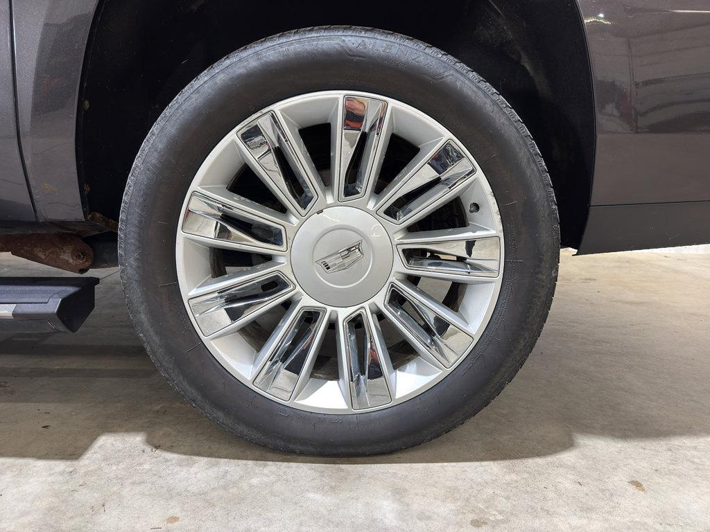 used 2015 Cadillac Escalade ESV car, priced at $18,500