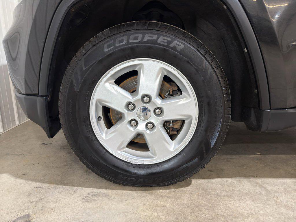 used 2012 Jeep Grand Cherokee car, priced at $8,000