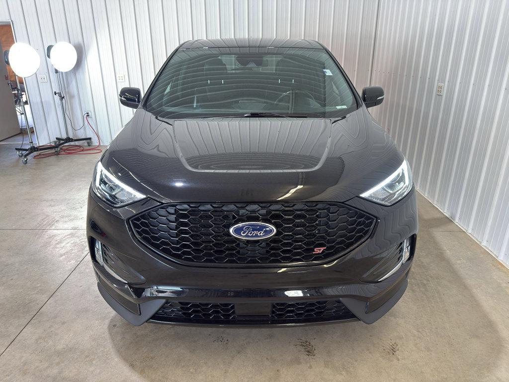 used 2022 Ford Edge car, priced at $30,300