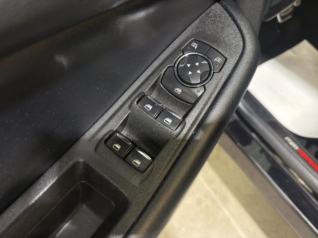 used 2022 Ford Edge car, priced at $30,300