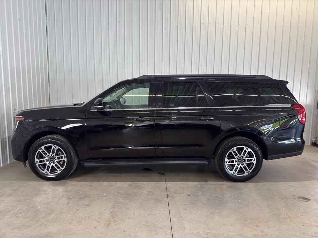 used 2025 Ford Expedition Max car, priced at $58,000