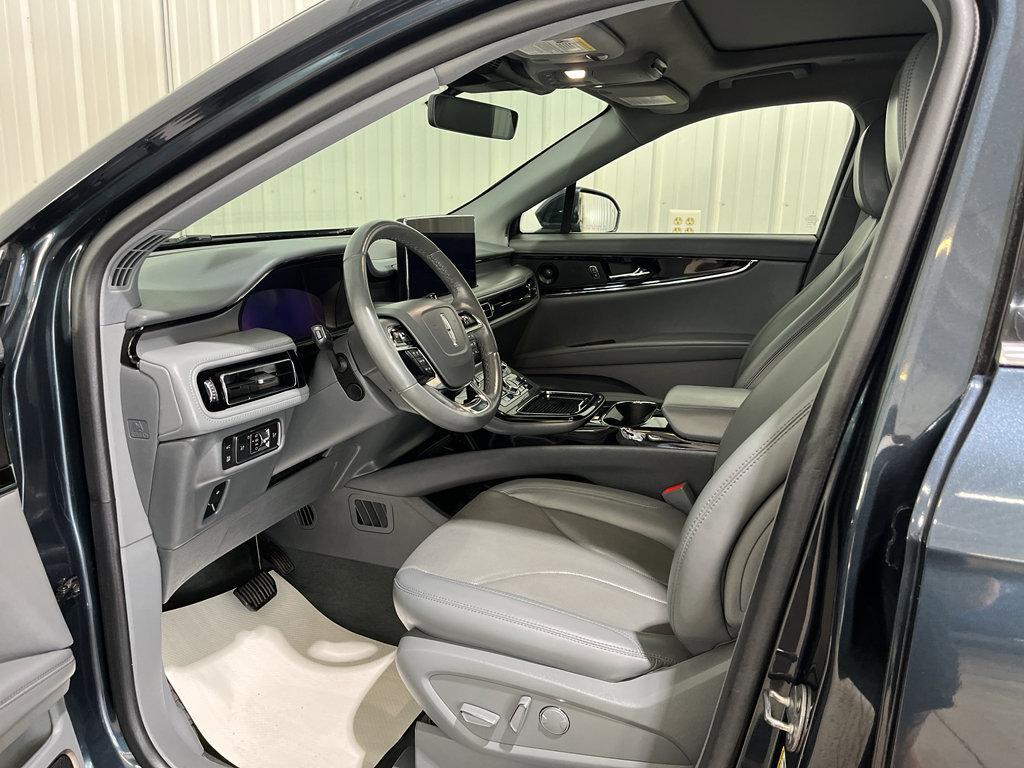 used 2021 Lincoln Nautilus car, priced at $31,900