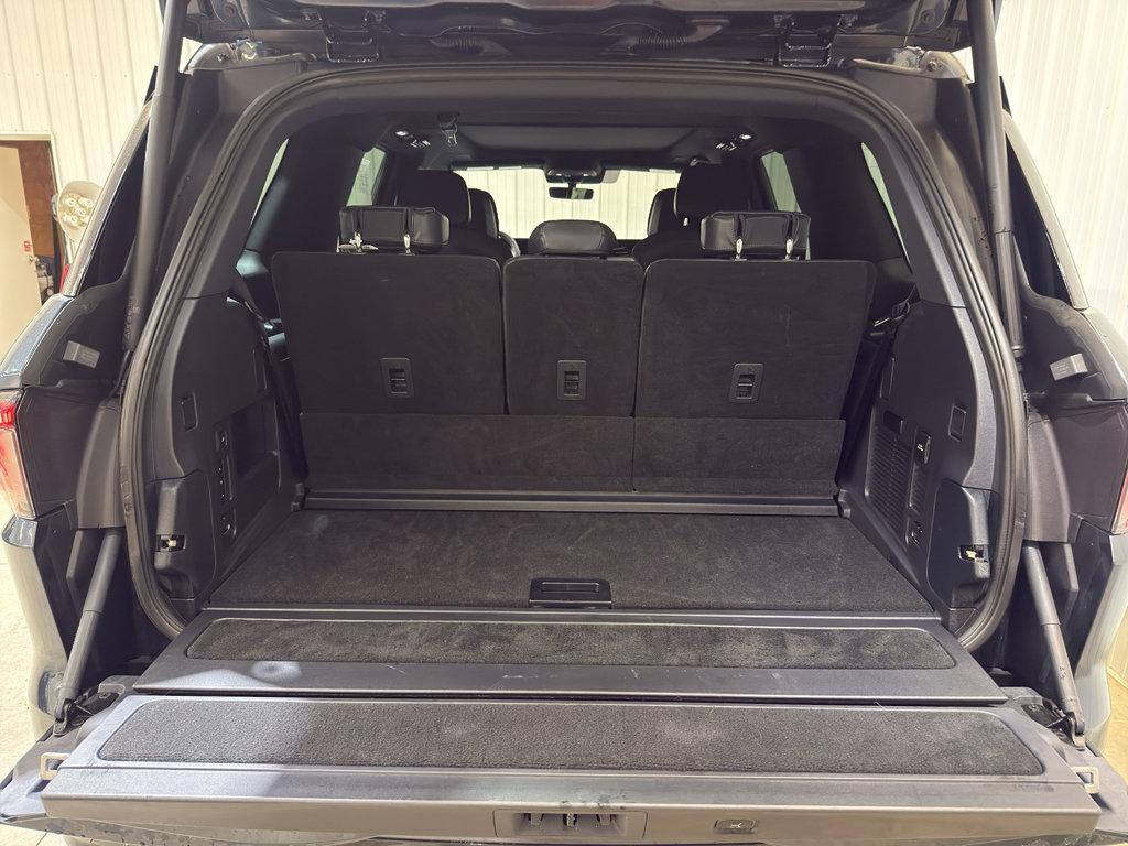 used 2026 Lincoln Navigator car, priced at $99,000