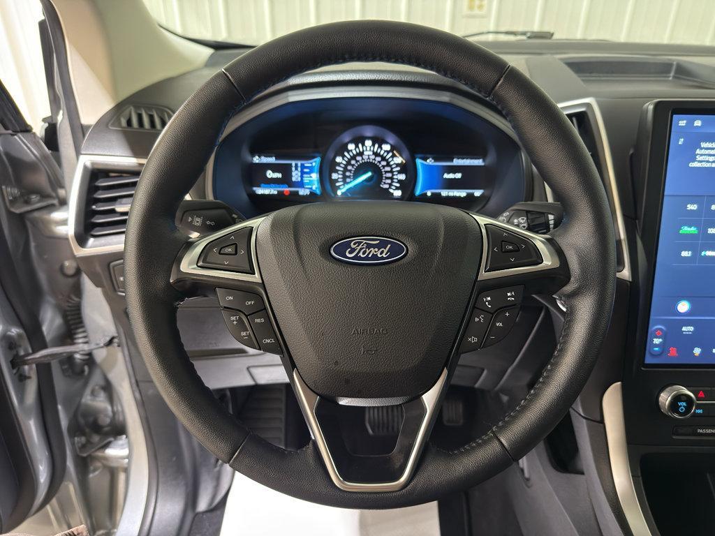 used 2024 Ford Edge car, priced at $28,500