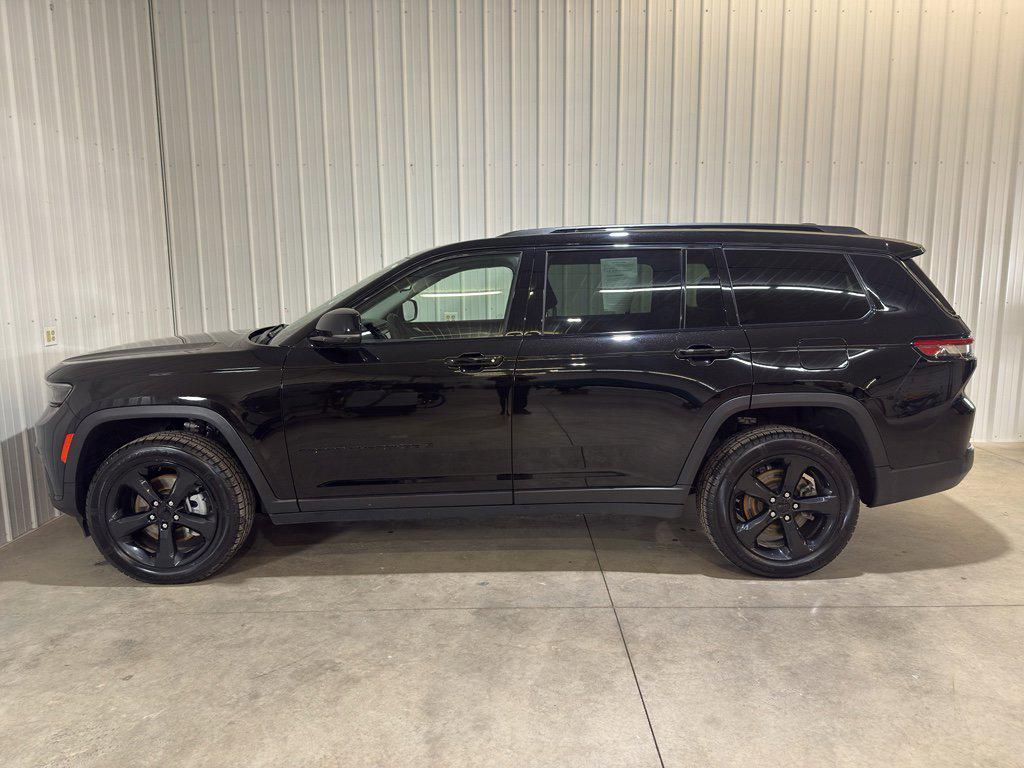 used 2023 Jeep Grand Cherokee L car, priced at $32,000