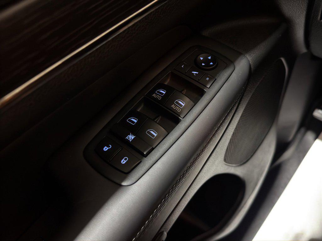 used 2019 Jeep Grand Cherokee car, priced at $20,000