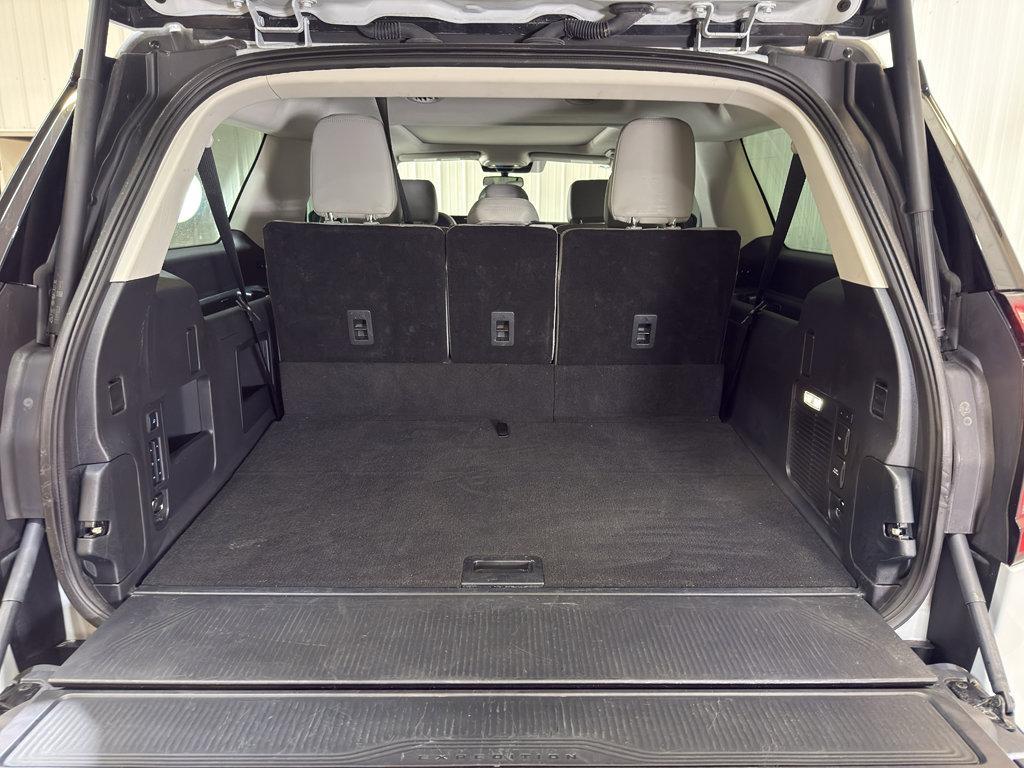 used 2025 Ford Expedition Max car, priced at $58,500