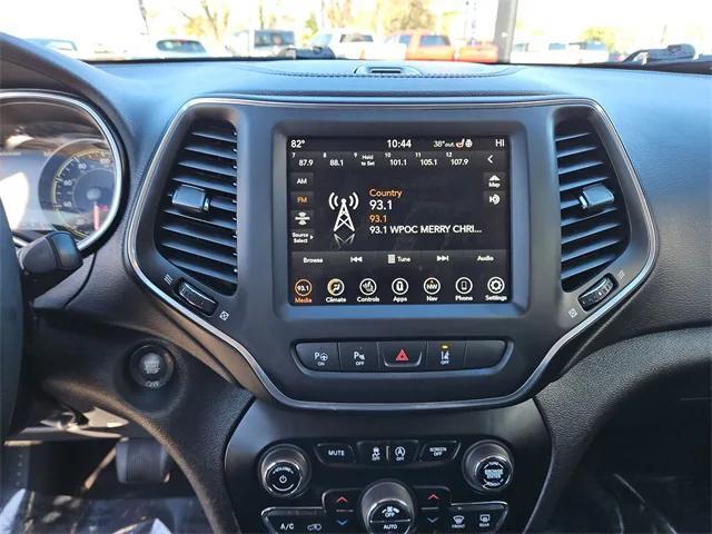used 2023 Jeep Cherokee car, priced at $20,900