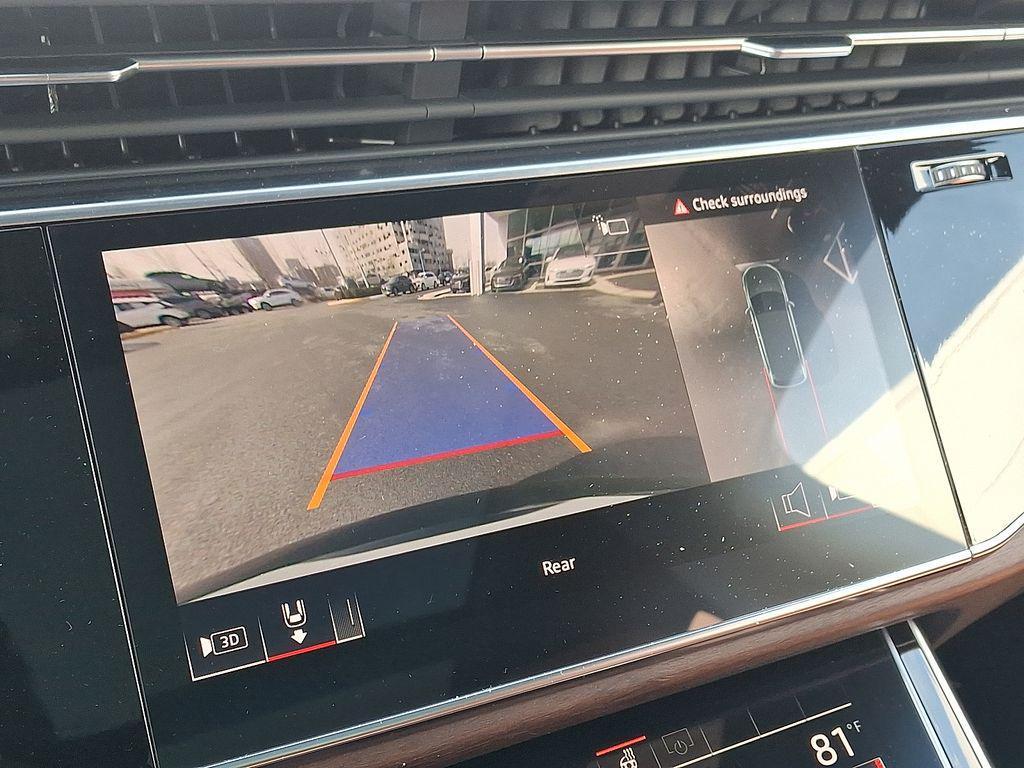 new 2026 Audi Q7 car, priced at $76,645