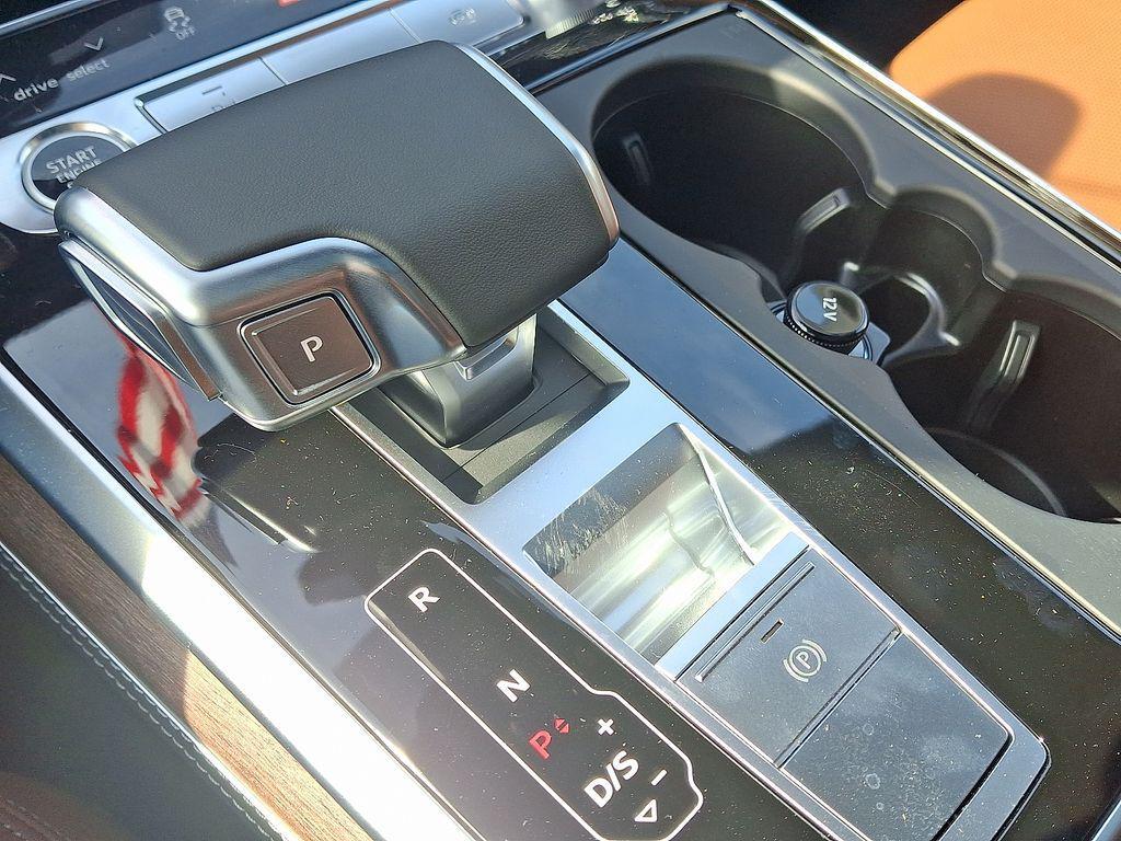 new 2026 Audi Q7 car, priced at $76,645