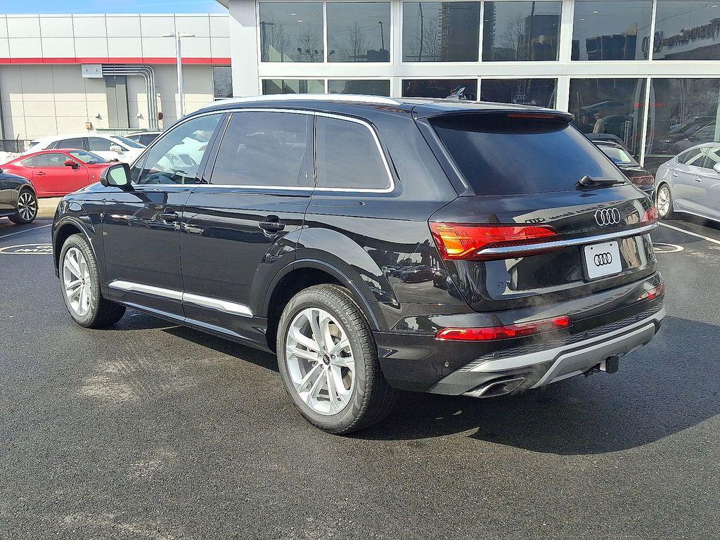new 2026 Audi Q7 car, priced at $76,645