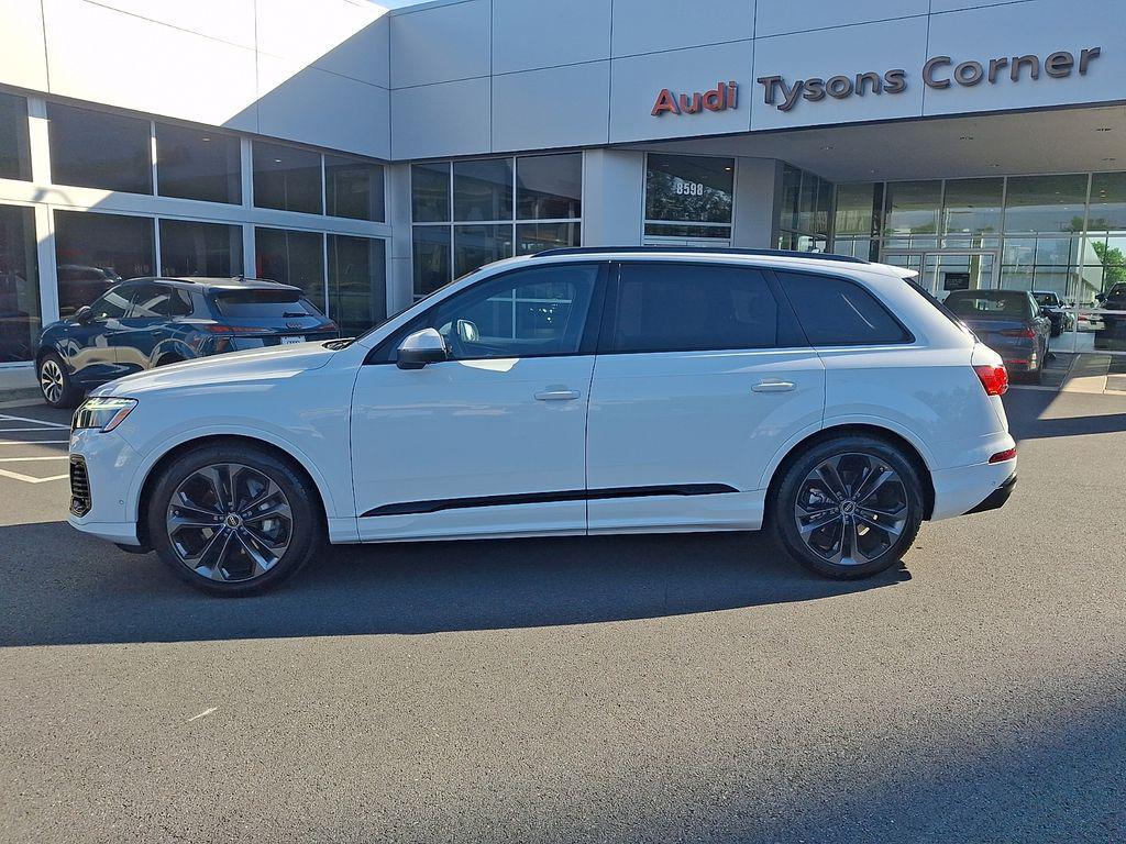 used 2025 Audi Q7 car, priced at $65,850