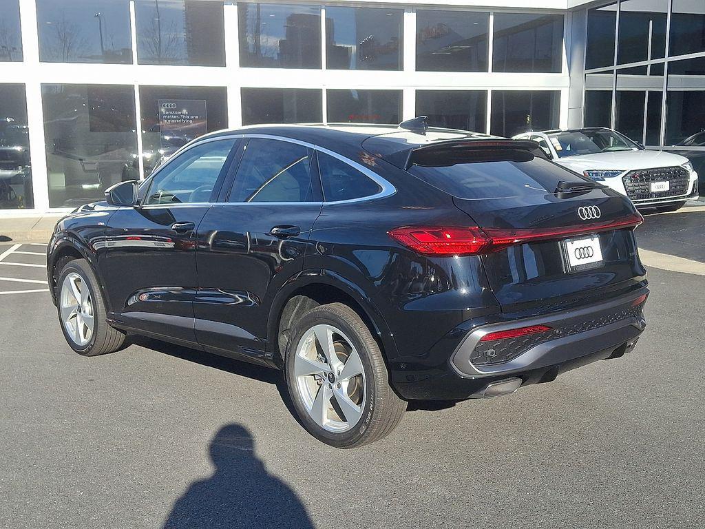 new 2025 Audi Q5 car, priced at $64,990