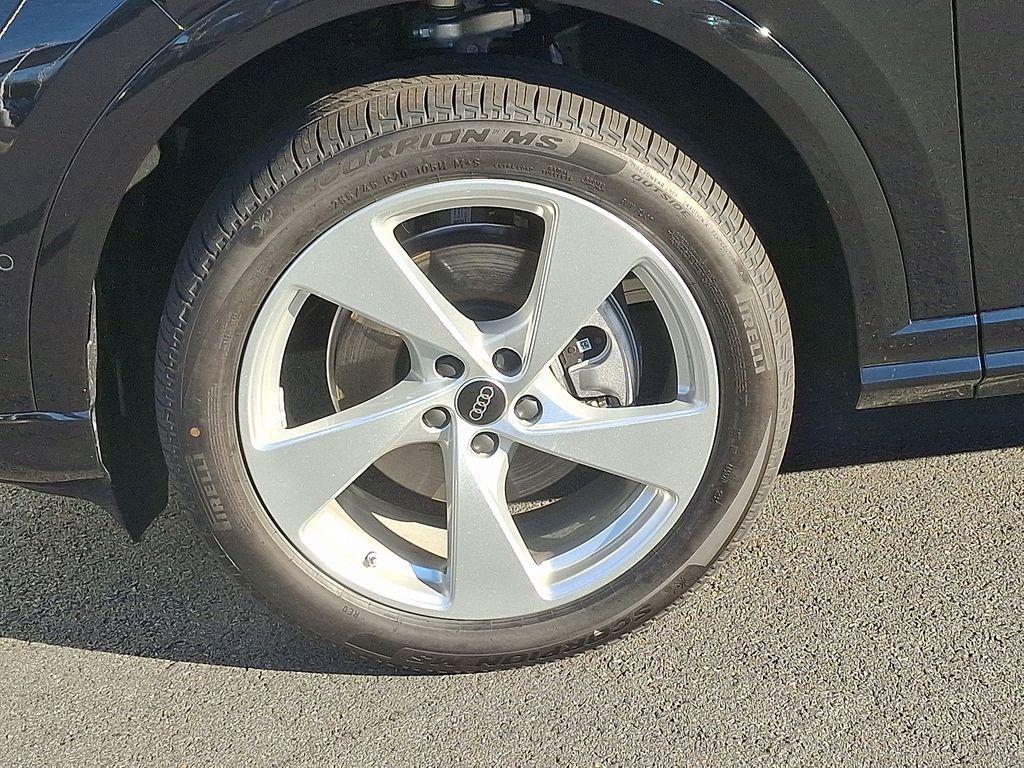 new 2025 Audi Q5 car, priced at $64,990