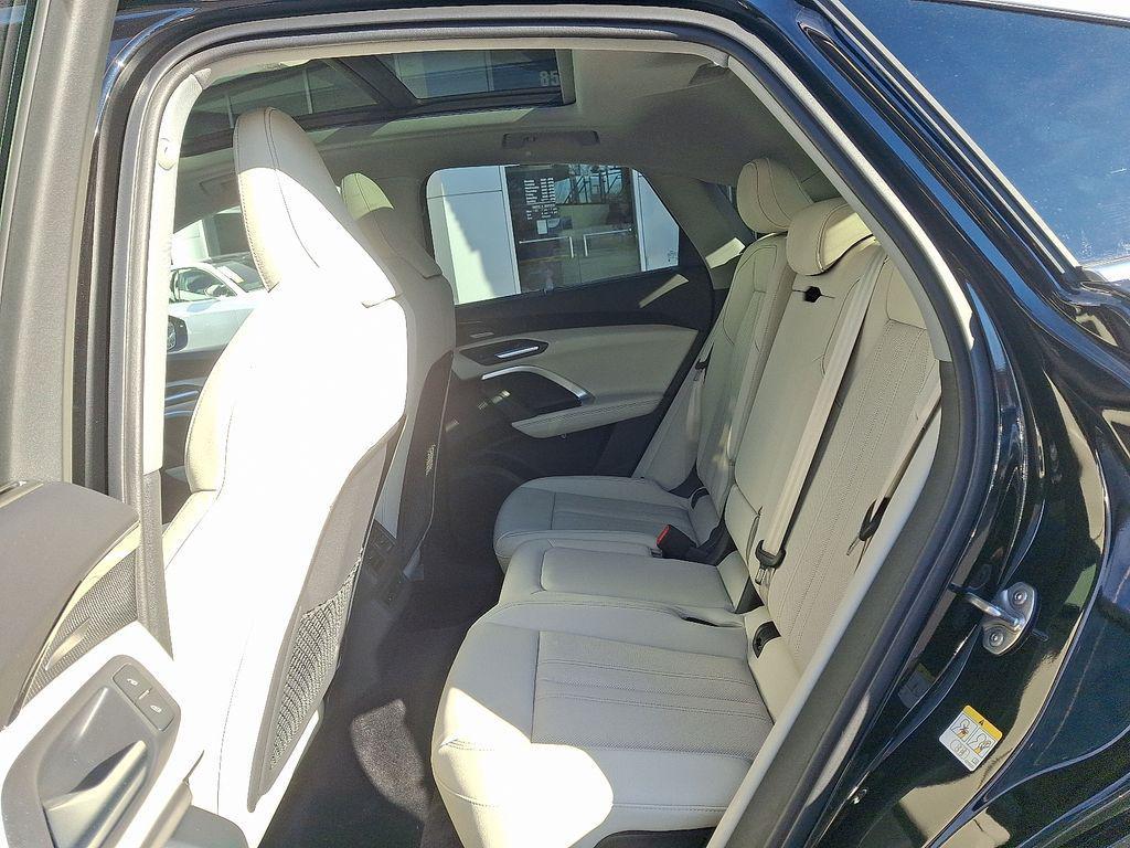 new 2025 Audi Q5 car, priced at $64,990