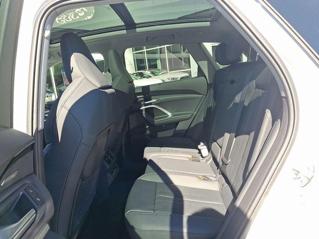 new 2025 Audi Q5 car, priced at $59,940