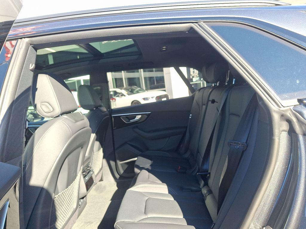 new 2026 Audi Q8 car