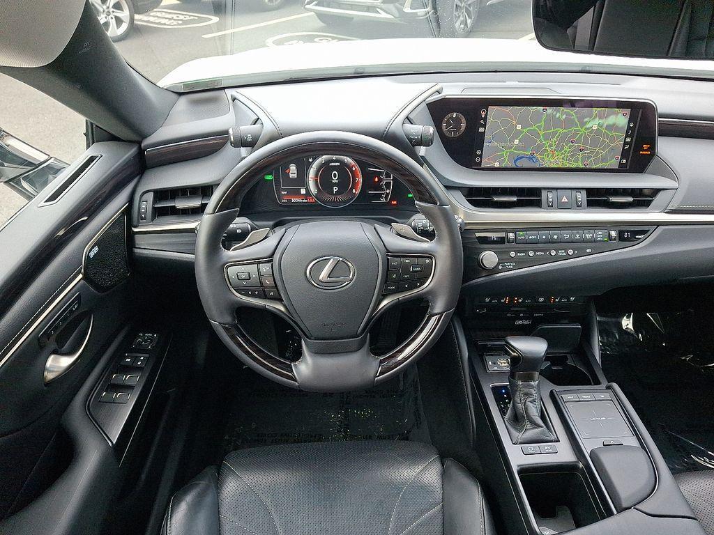 used 2021 Lexus ES 300h car, priced at $34,400