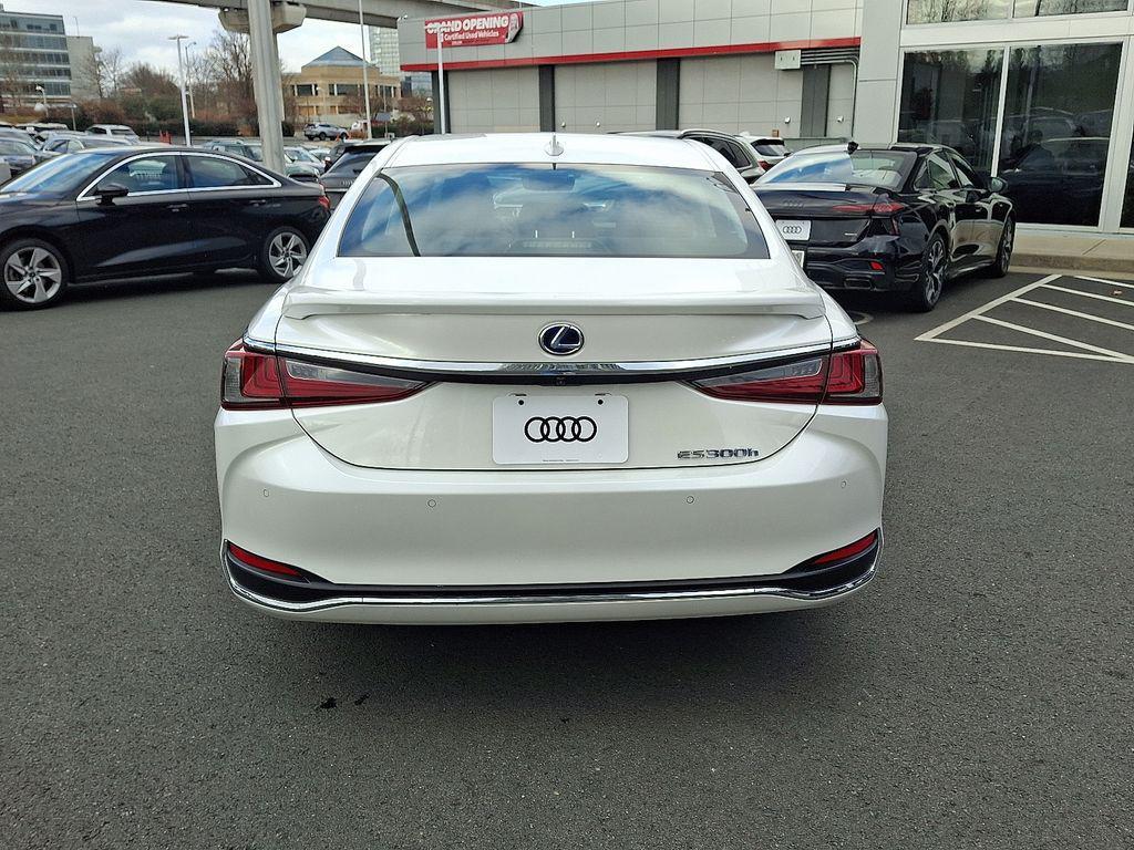 used 2021 Lexus ES 300h car, priced at $34,400