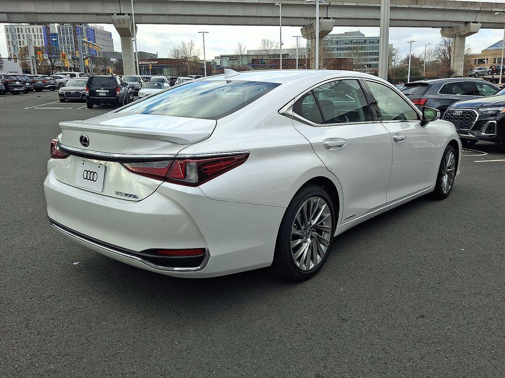 used 2021 Lexus ES 300h car, priced at $34,400