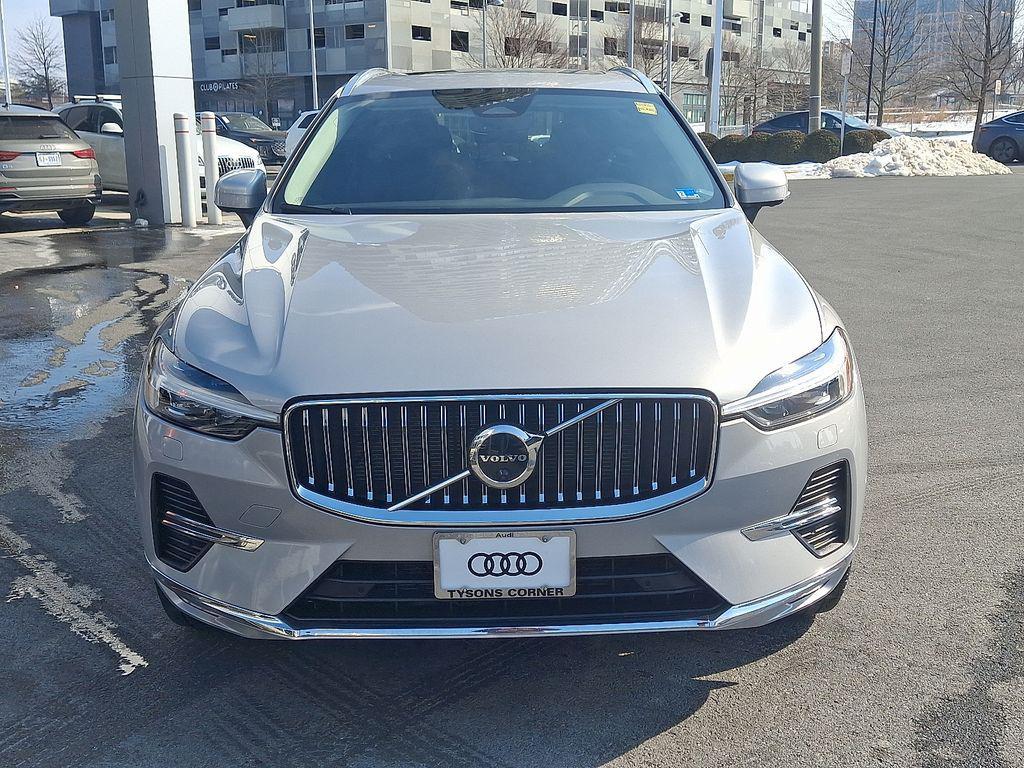 used 2023 Volvo XC60 car, priced at $26,996