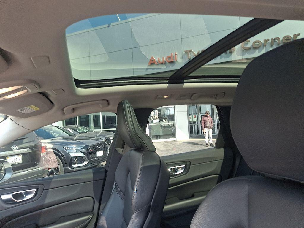 used 2023 Volvo XC60 car, priced at $26,996