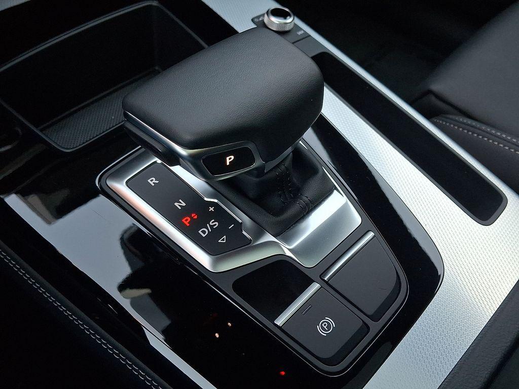 used 2025 Audi Q5 car, priced at $52,400