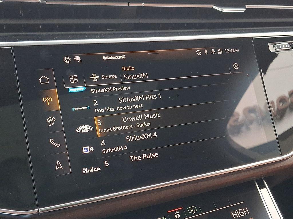 new 2026 Audi Q7 car, priced at $76,050