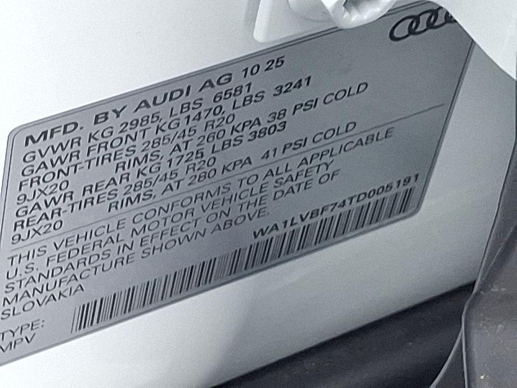 new 2026 Audi Q7 car, priced at $76,050