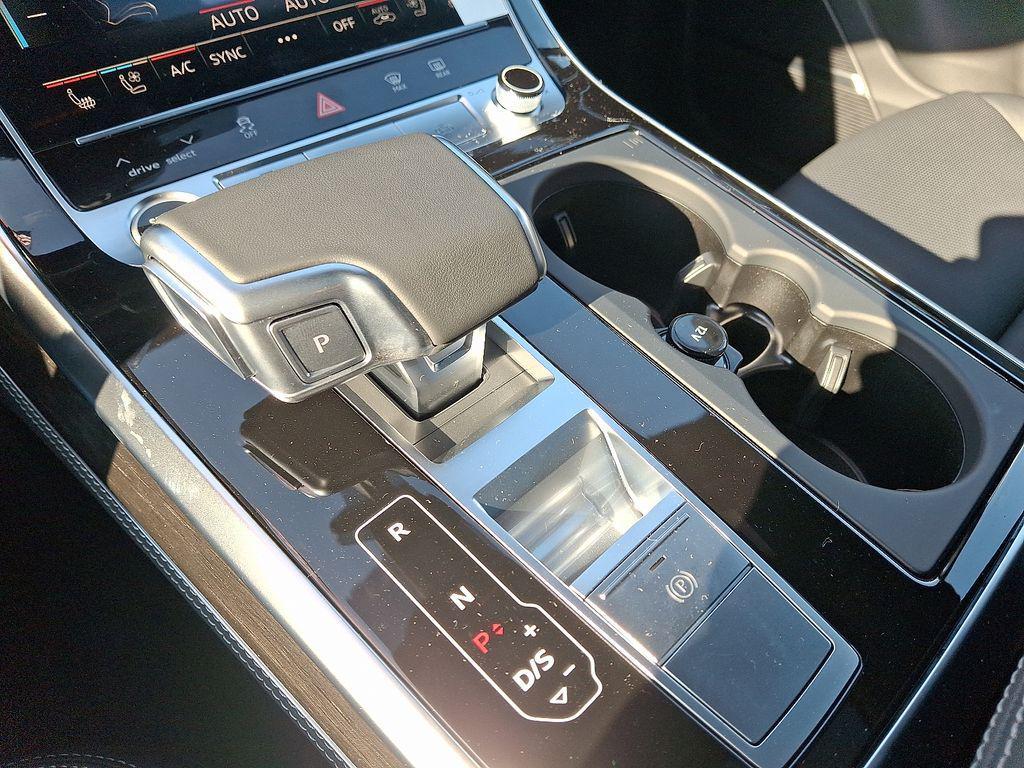 new 2026 Audi Q7 car, priced at $76,645