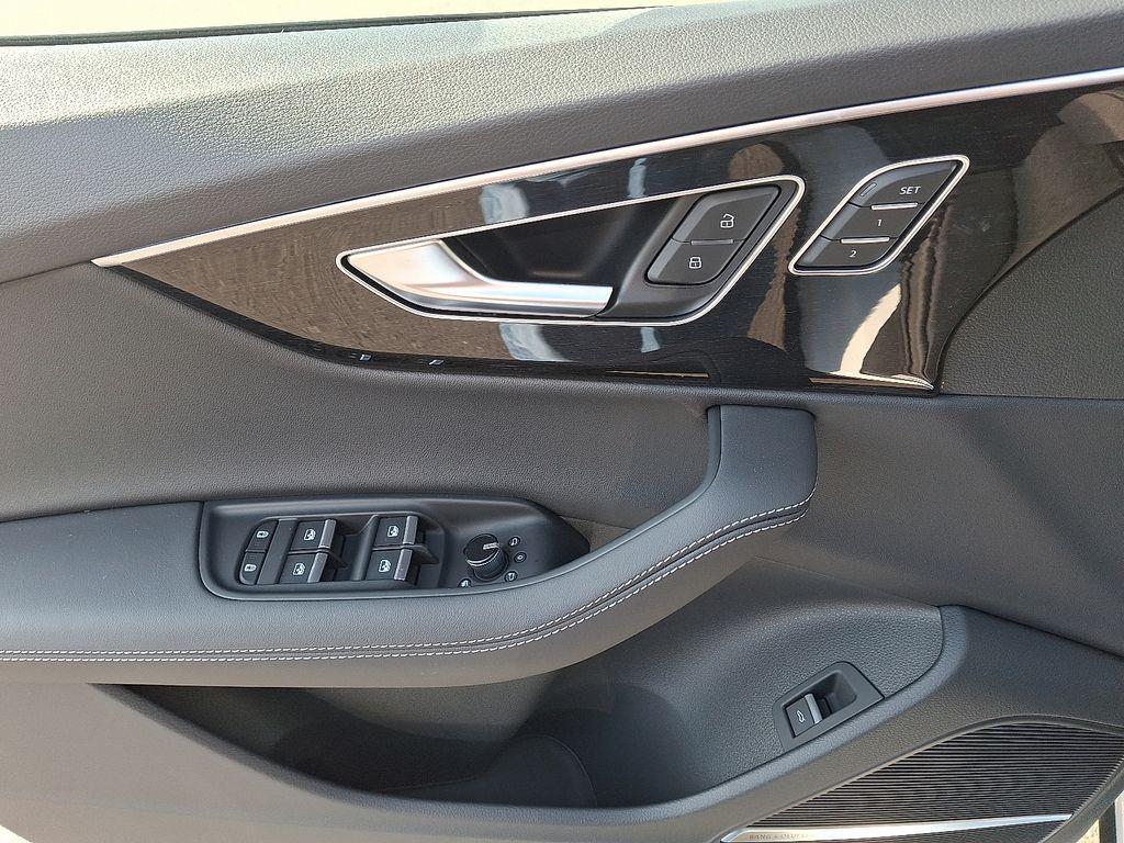 new 2026 Audi Q7 car, priced at $76,645