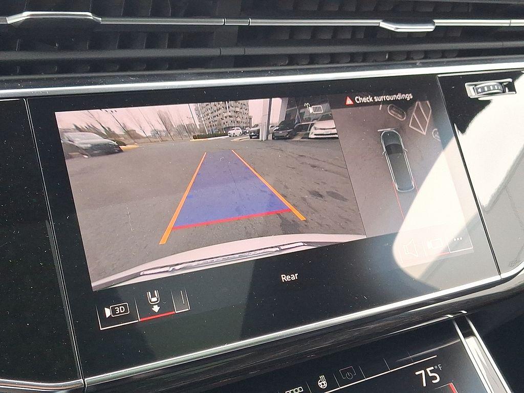 new 2026 Audi Q7 car, priced at $79,005