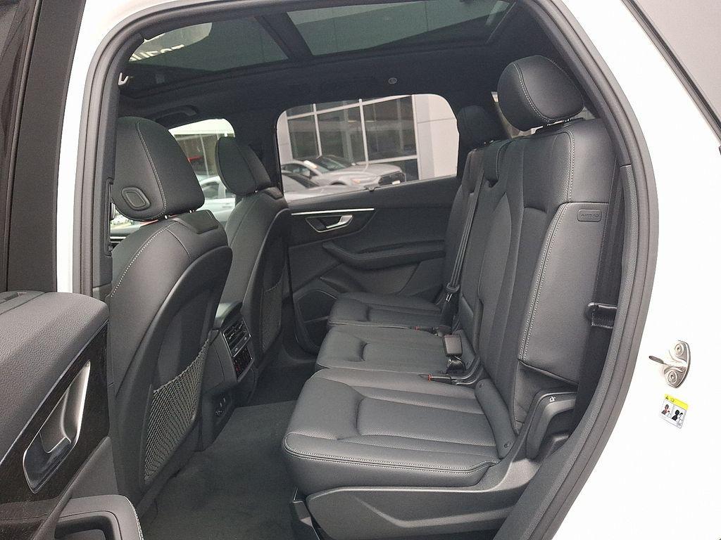 new 2026 Audi Q7 car, priced at $79,005