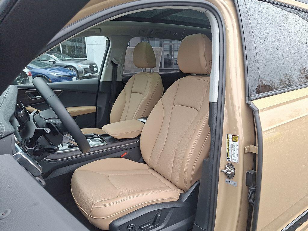used 2025 Audi Q7 car, priced at $56,894