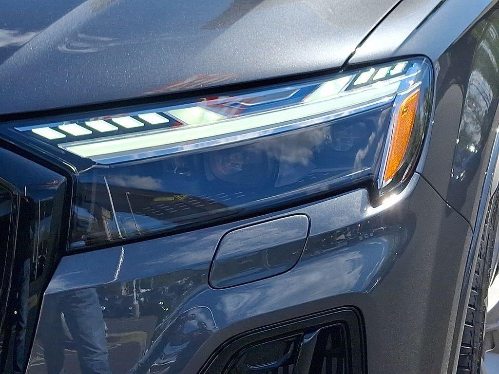 new 2026 Audi Q7 car, priced at $92,695