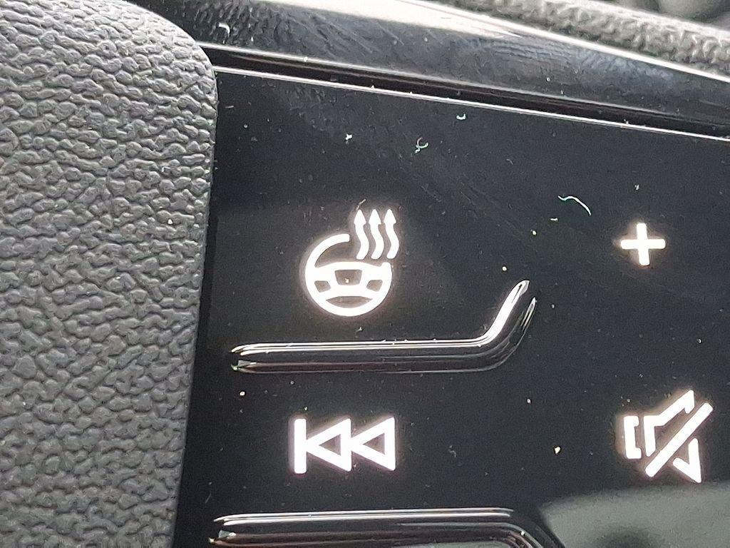 new 2025 Audi SQ5 car, priced at $74,705