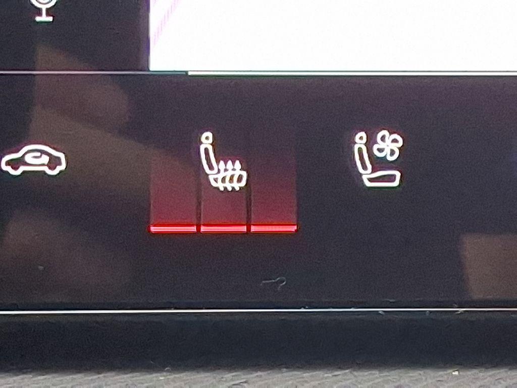 new 2025 Audi SQ5 car, priced at $74,705