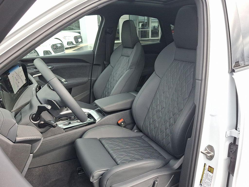 new 2025 Audi SQ5 car, priced at $74,705