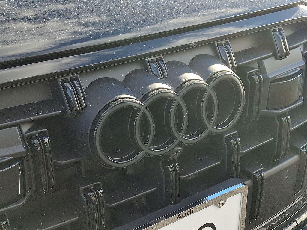 new 2026 Audi Q7 car, priced at $79,005