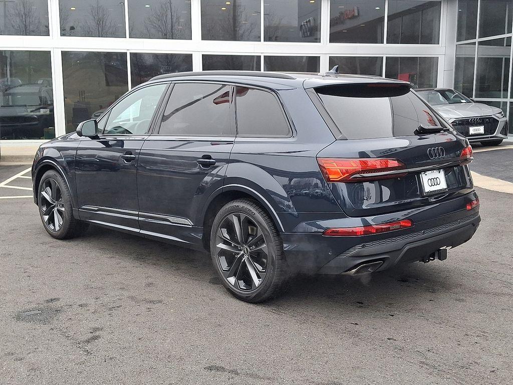 new 2026 Audi Q7 car, priced at $78,295
