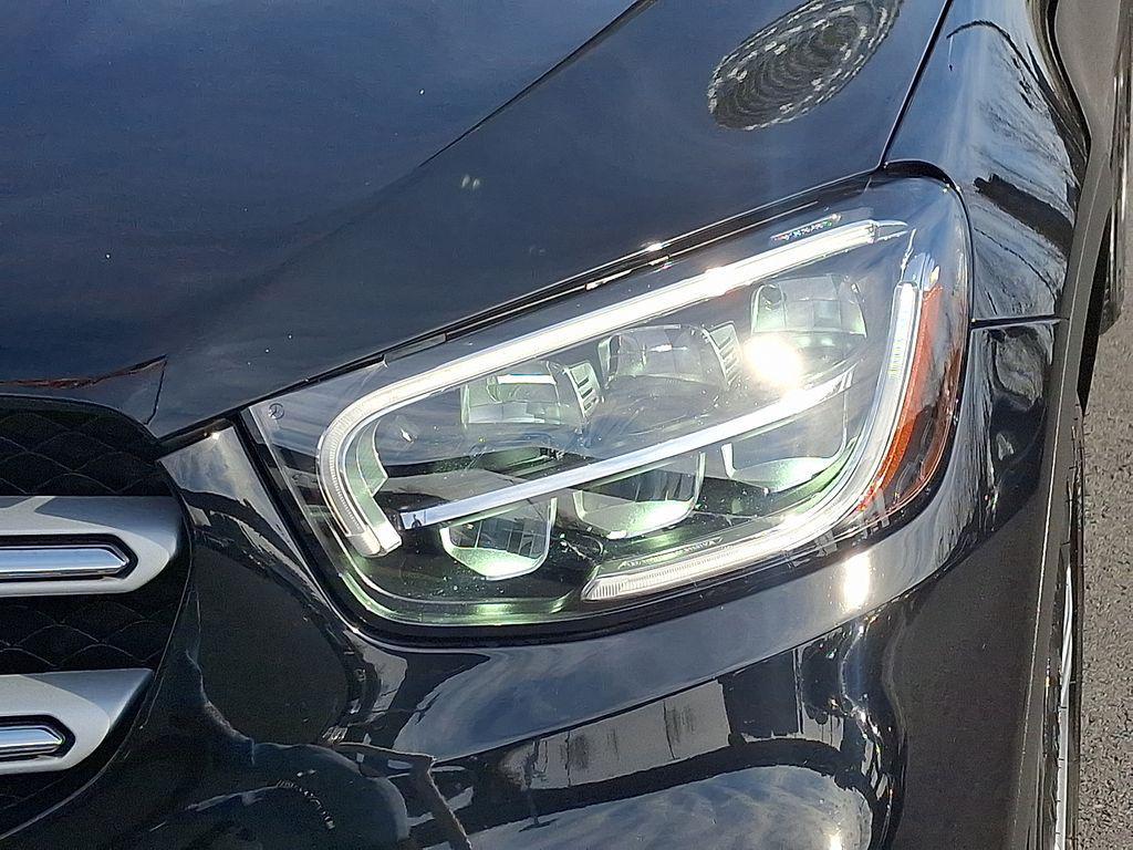 used 2022 Mercedes-Benz GLC 300 car, priced at $28,920