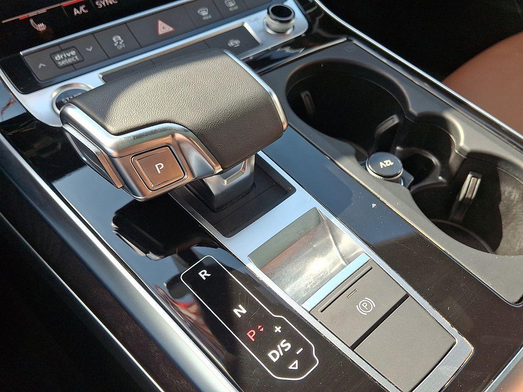 used 2023 Audi Q7 car, priced at $40,395