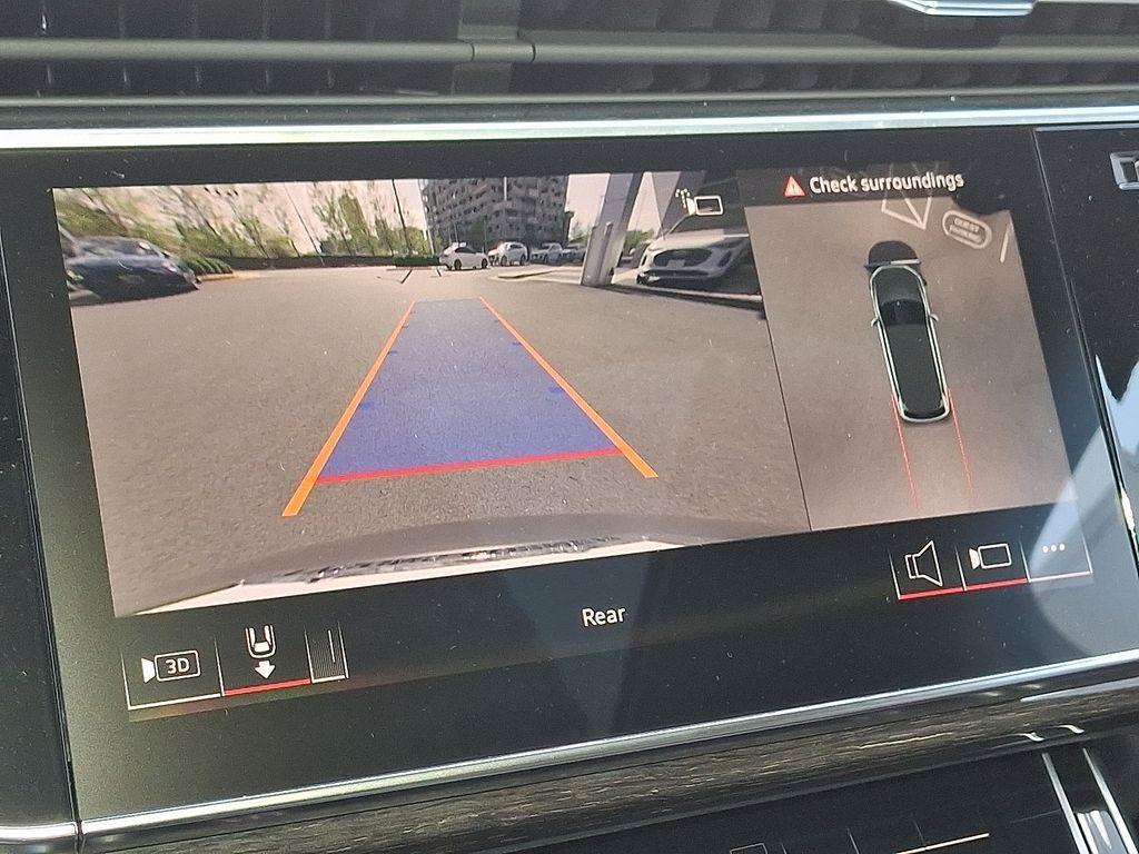 new 2026 Audi Q7 car, priced at $78,140