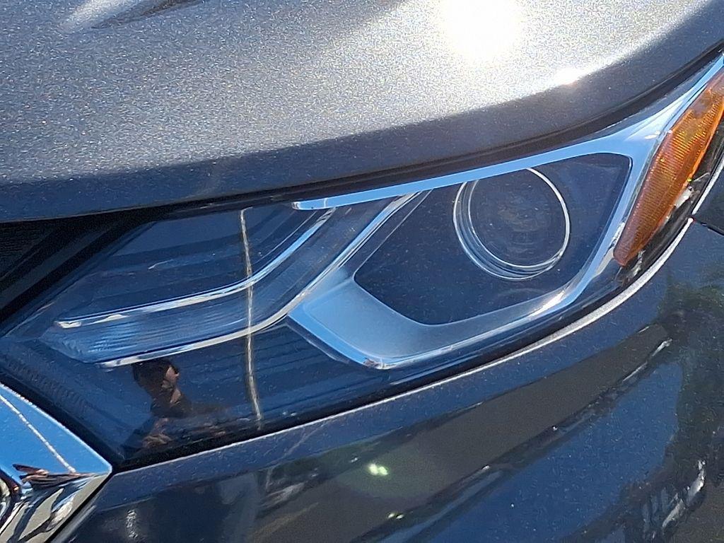 used 2020 Chevrolet Equinox car, priced at $16,990