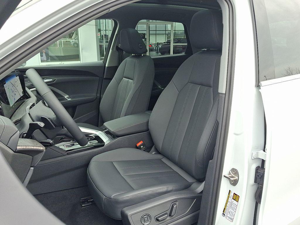 new 2025 Audi Q5 car, priced at $58,900