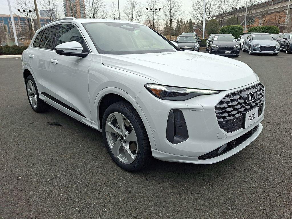 new 2025 Audi Q5 car, priced at $58,900