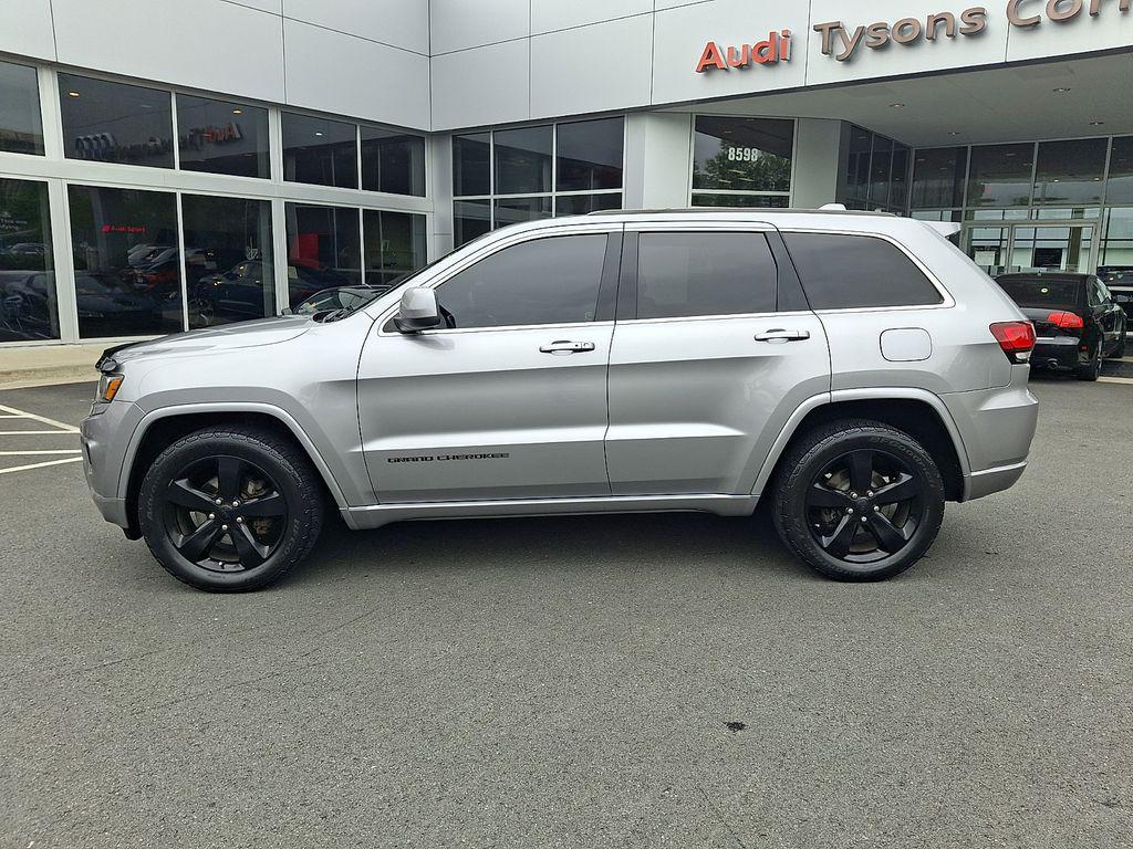 used 2015 Jeep Grand Cherokee car, priced at $9,420